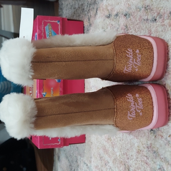 Skechers twinkle toes Shimmer Diva Winter Boot - Picture 2 of 5